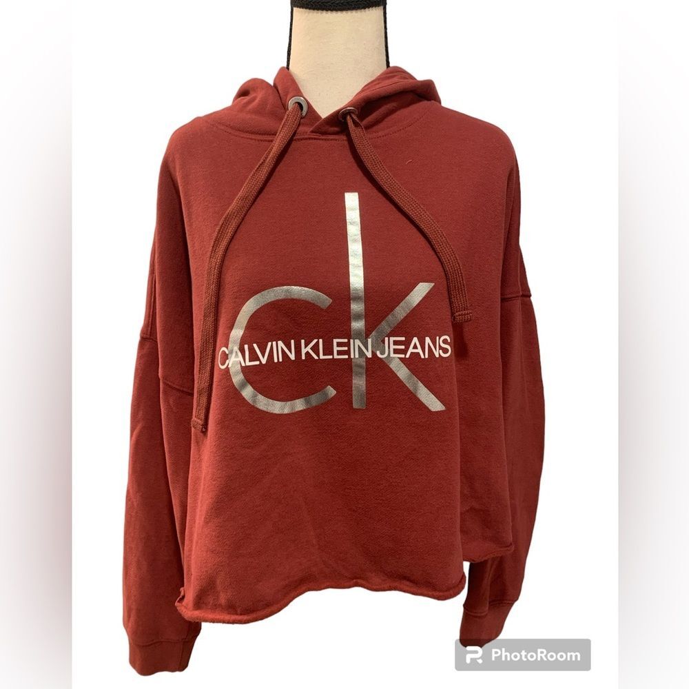 Calvin Klein | cropped hooded sweater